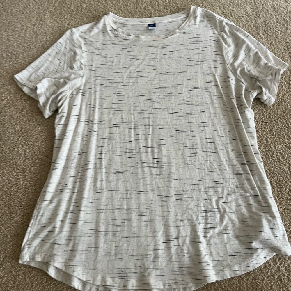 Old Navy Light Gray Short Sleeve Tee